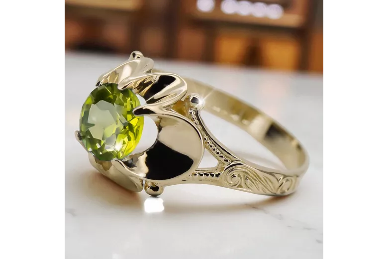 14K Yellow gold Yellow Peridot Ring Vintage craft vrc377y